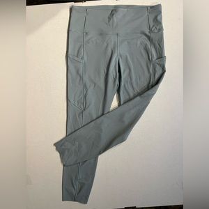 Light blue lulu lemon leggings size 10